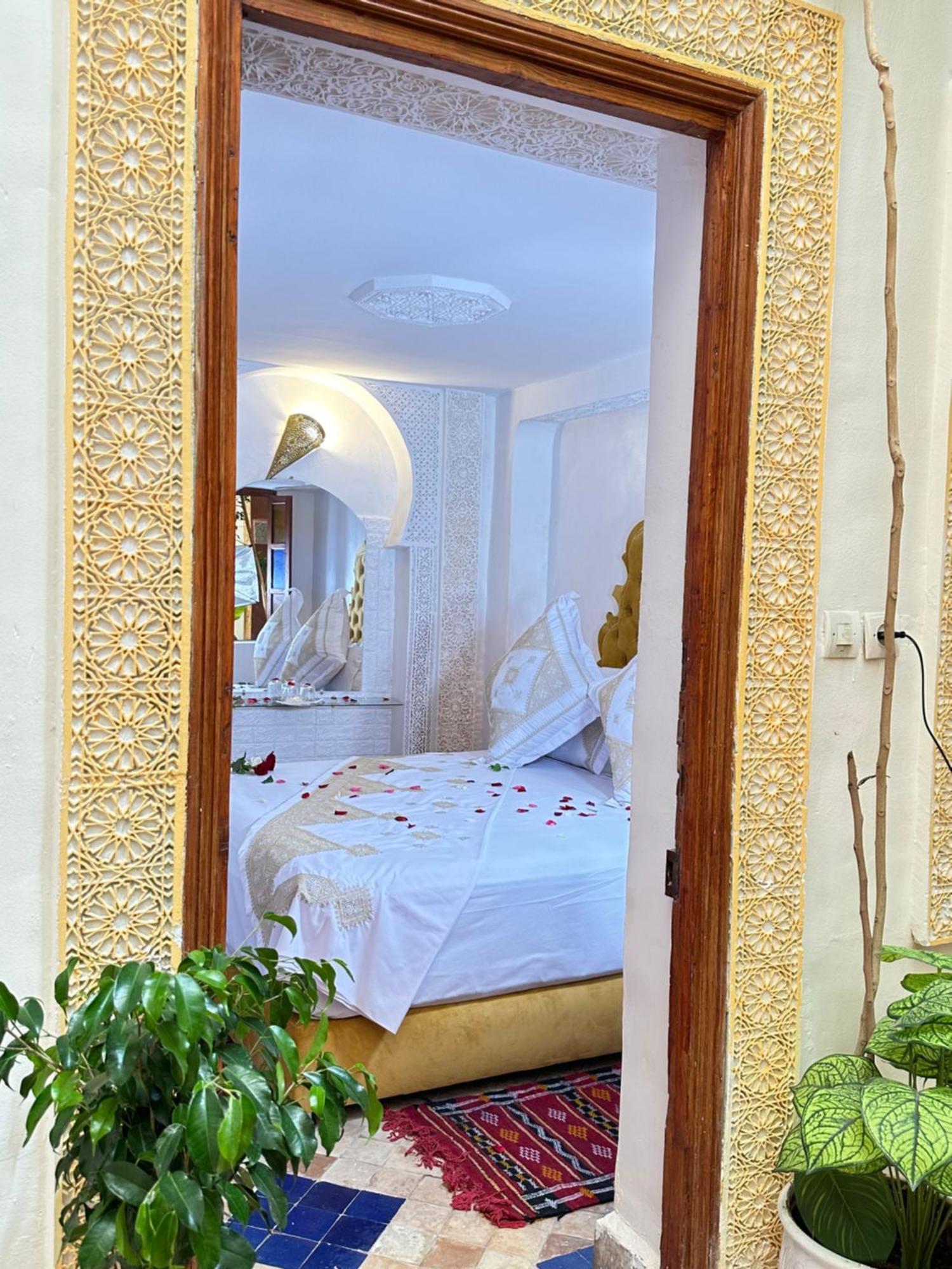 Bed and breakfast Dar Khmissa Fès Extérieur photo