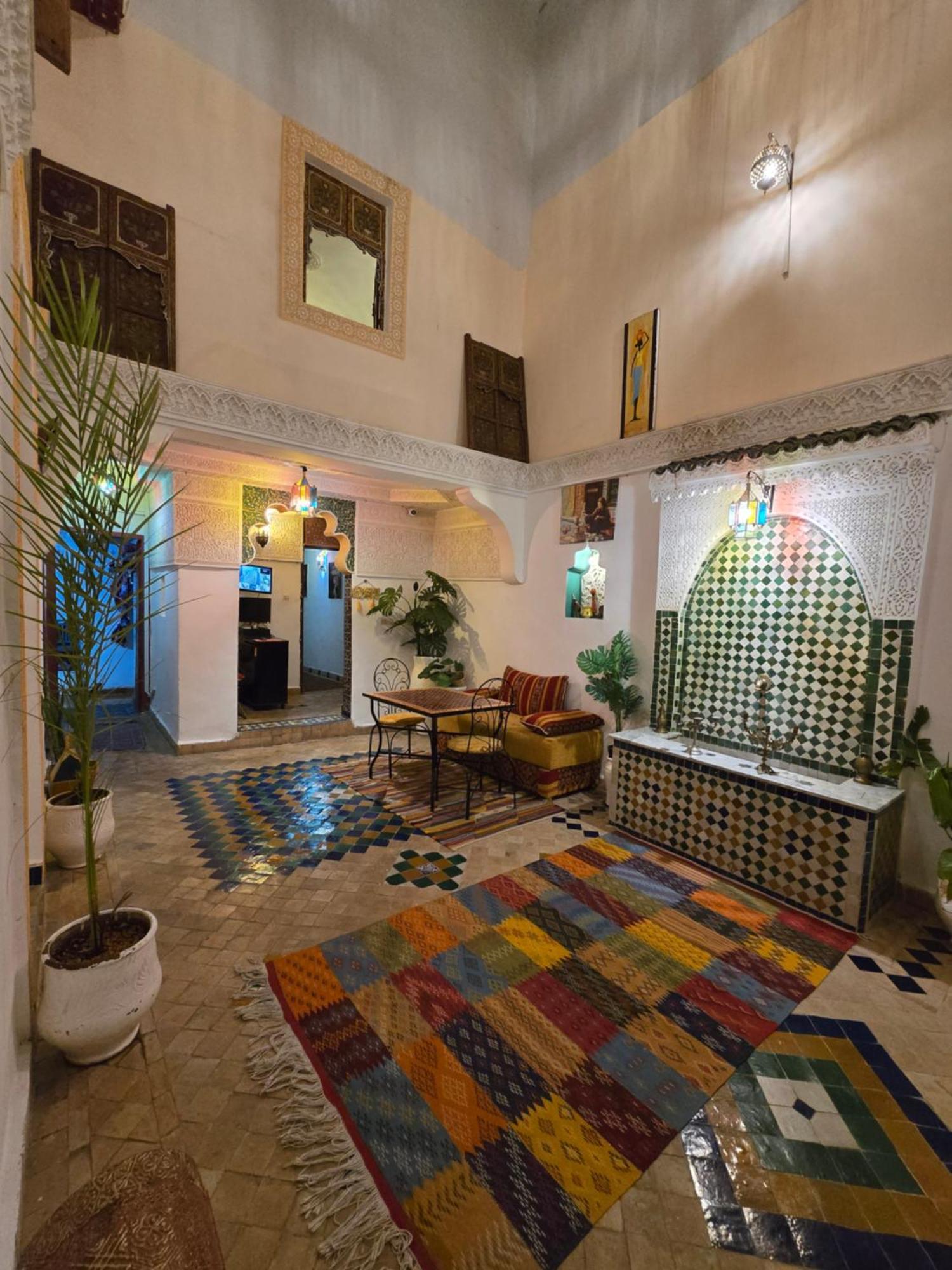 Bed and breakfast Dar Khmissa Fès Extérieur photo