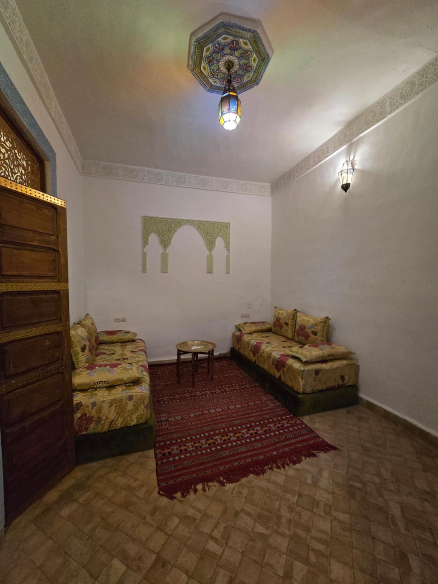 Bed and breakfast Dar Khmissa Fès Extérieur photo